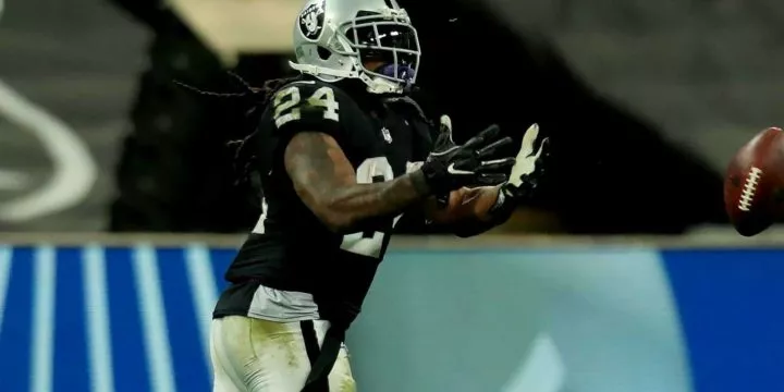 Der verletzte Oakland Raiders Runningback Marshawn Lynch. Der verletzte Oakland Raiders Runningback Marshawn Lynch.